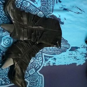 Fergalicious black boots